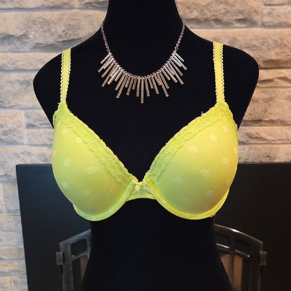 2/$25 aerie Lace-Trim Polka Dot Lightly Padded Bra in Soft Neon Green. Size 36C